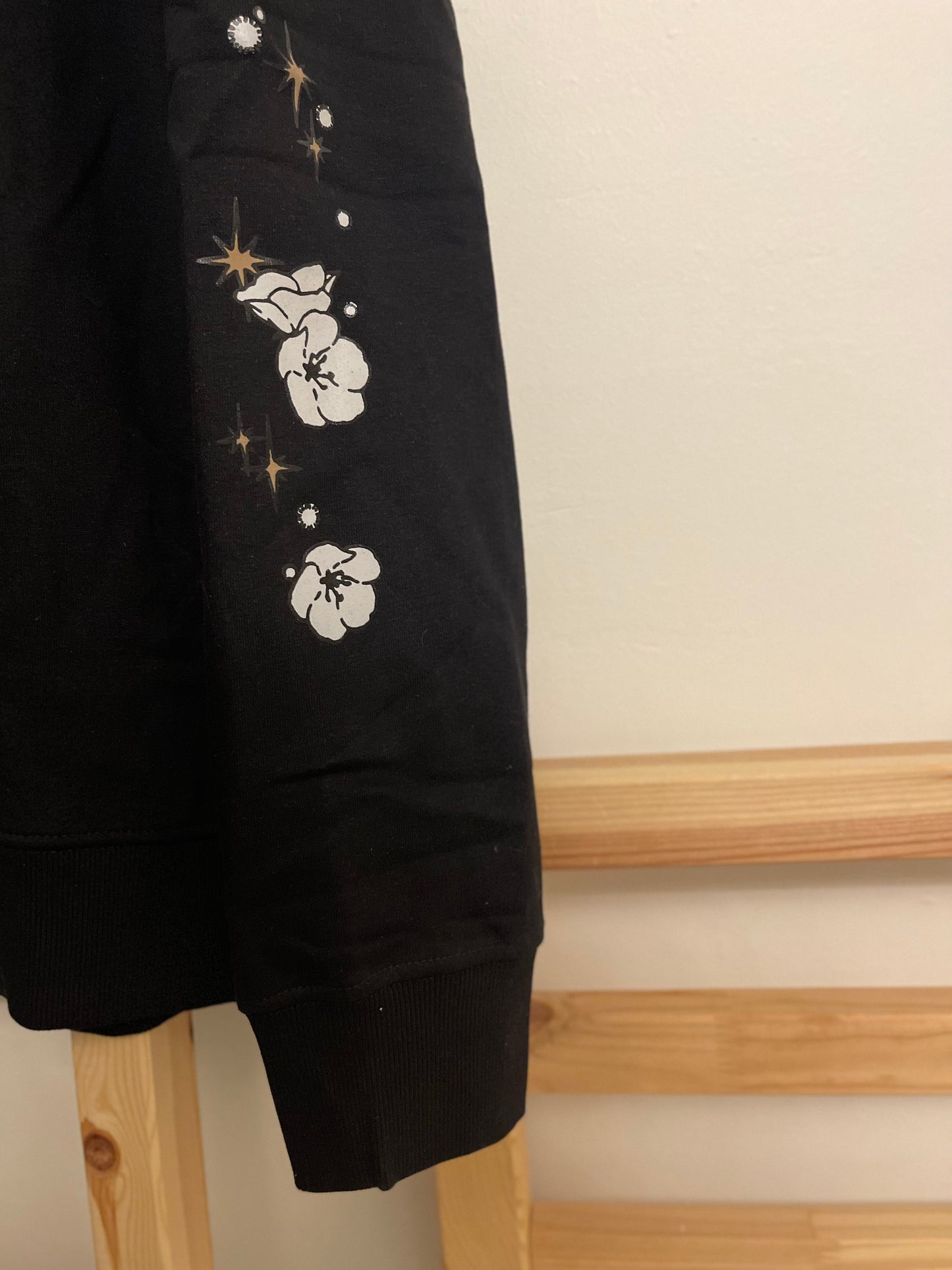 tea and bird sweatshirt